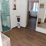 Tara