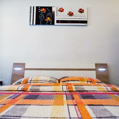 Apartment Tara *